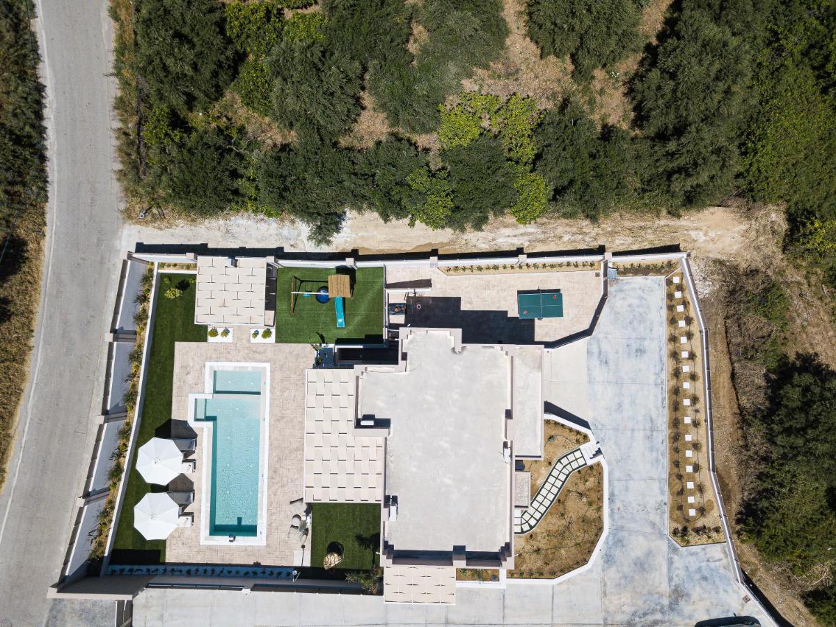 Koin Villa Sunset, With Heated Pool & Whirlpool, By Thinkvilla Perama  Luaran gambar